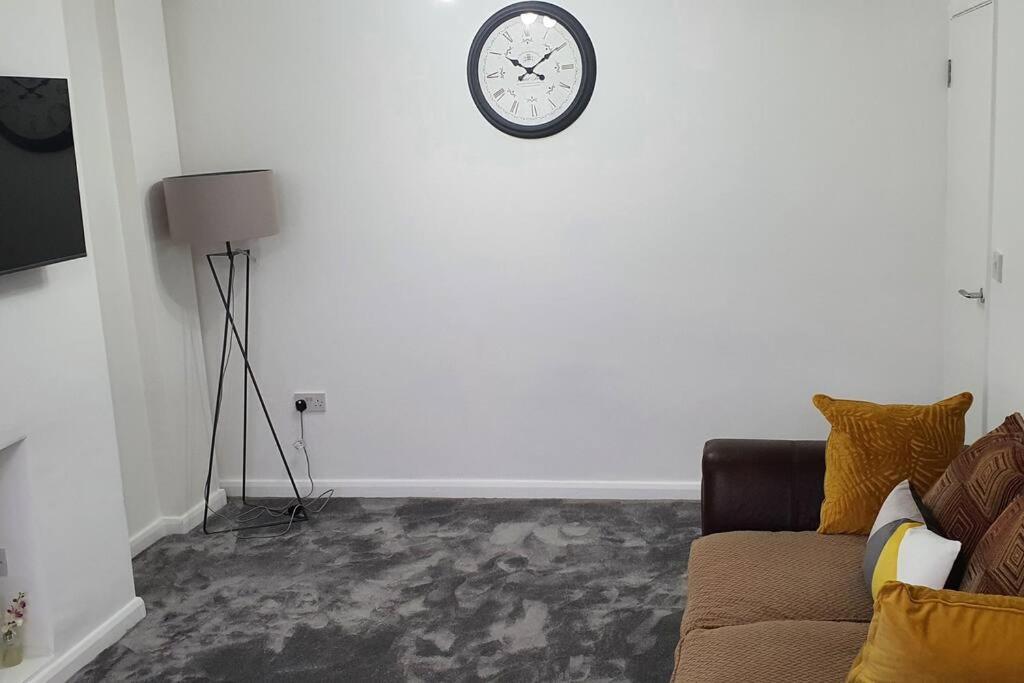 Exquisite And Modern 2 Bed Maisonette Harmondsworth Exteriér fotografie