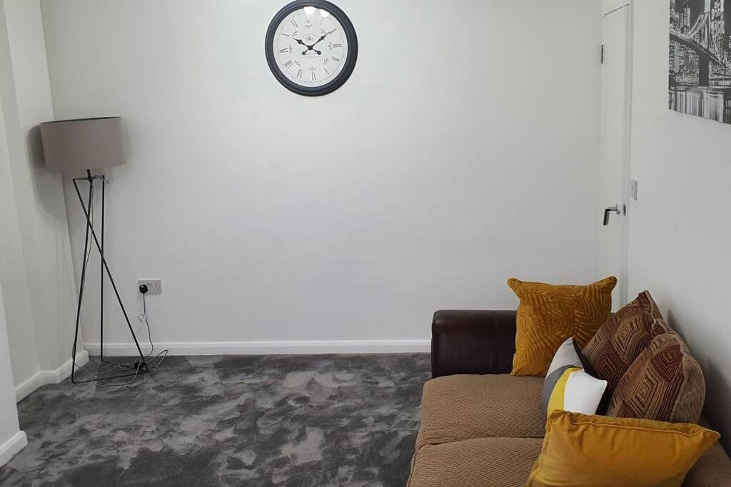 Exquisite And Modern 2 Bed Maisonette Harmondsworth Exteriér fotografie